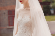 十二星座什么时候穿婚纱？星座与婚纱的结合