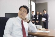 老板为何总是要求签订白版合同？背后的真相