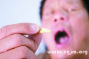 揭秘梦境，梦见掉牙的预兆与解梦技巧