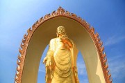 拜佛求签照片,文化与现代生活的和谐共融 拜佛求签照片,文化与现代生活的和谐共融