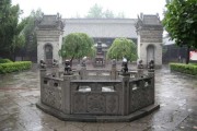 宫中求签的庙宇，历史与传说的解读