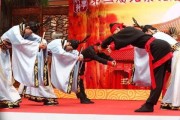 拜师学艺，女算命师入门须知，那些不可不知的规矩与礼仪