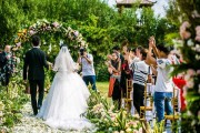 婚礼新郎新娘择吉时的注意事项与祝福语