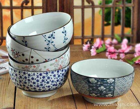 解梦揭秘，梦到打碗究竟是什么意思？,象征,挑战,自我,第1张