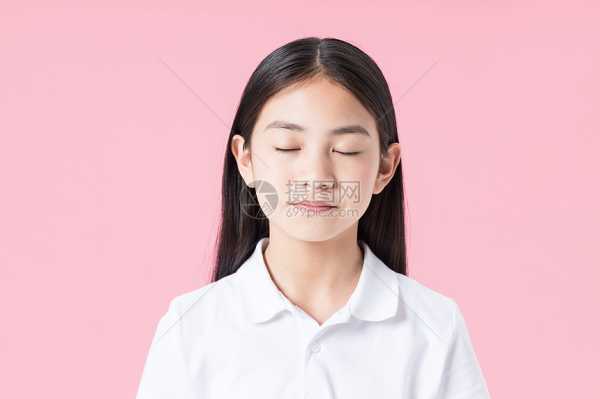 闭眼摸人算命，命运的神秘面纱下的人性光芒,命运,算命,自我,第1张