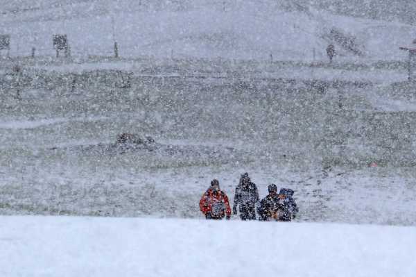 梦见大雪纷飞，周公解梦解析与现实启示,象征,事业,解梦,第1张