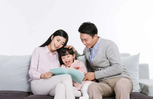 家长帮孩子求签，传统智慧与现代教育的平衡之道,挑战,求签,占卜,第1张