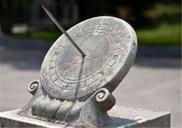 午时出生生肖运势揭秘，揭秘午时生肖的运势走向,事业,挑战,希望,第1张