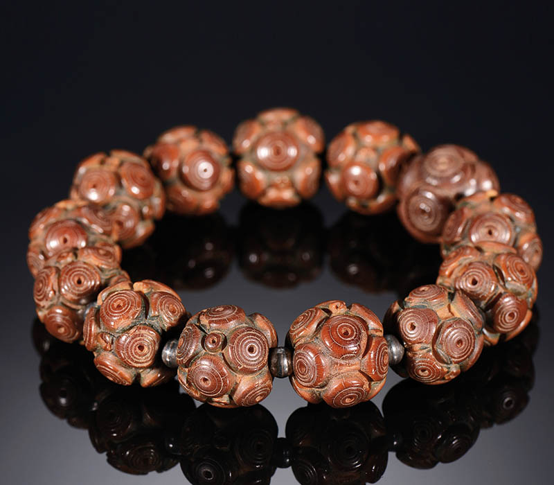 橘色菩提手串吉凶图表,文化中的神秘力量,象征,命运,希望,第1张 橘色菩提手串吉凶图表,文化中的神秘力量,象征,命运,希望,第1张