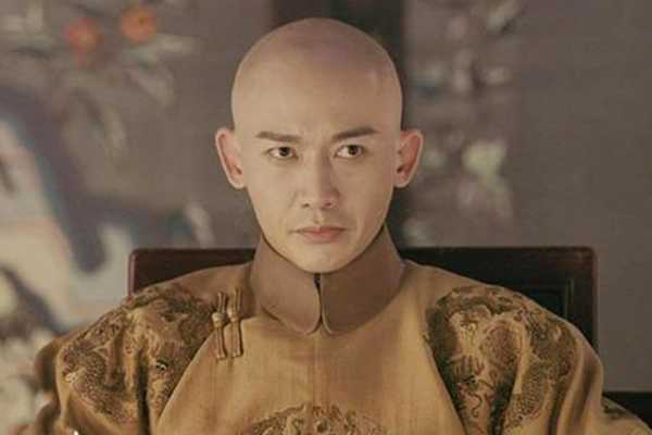 好，用户让我写一篇关于乾隆八字测算的文章，标题和内容都要写。首先，我需要明确乾隆八字的具体内容，乾隆是清朝的皇帝，从1736年到1796年在位。他的八字是甲午、乙未、丙申、丁酉，这四个年柱,象征,挑战,八字,第1张