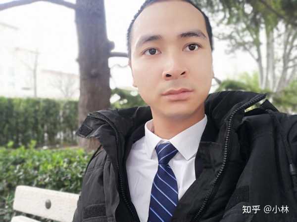 好，用户让我写一篇关于林隐寺求签阶梯的文章，标题和内容都要写。首先，我需要确定标题，得吸引人又相关。是内容，不少于807个字，得涵盖林隐寺的历史、求签的习俗、阶梯的象征意义以及个人经历或感受,象征,求签,文化传承,第1张