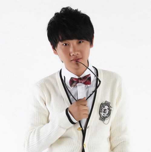 好,用户让我写一篇关于左手有痣吉凶图的文章,首先我需要确定标题。标题要吸引人,同时又能明确主题,所以左手有痣,吉凶图的与科学解析听起来不错,象征,命运,事业,第1张 好,用户让我写一篇关于左手有痣吉凶图的文章,首先我需要确定标题。标题要吸引人,同时又能明确主题,所以左手有痣,吉凶图的与科学解析听起来不错,象征,命运,事业,第1张