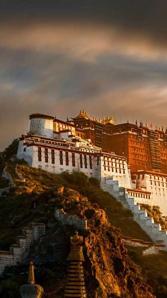 好,用户让我写一篇关于功德林寺求签的文章,首先得确定标题。标题要吸引人,同时又能准确反映内容,所以功德林寺求签,的力量与现代文明的碰撞这个标题不错,既有元素,又点出了现代与的互动,象征,事业,希望,第1张 好,用户让我写一篇关于功德林寺求签的文章,首先得确定标题。标题要吸引人,同时又能准确反映内容,所以功德林寺求签,的力量与现代文明的碰撞这个标题不错,既有元素,又点出了现代与的互动,象征,事业,希望,第1张