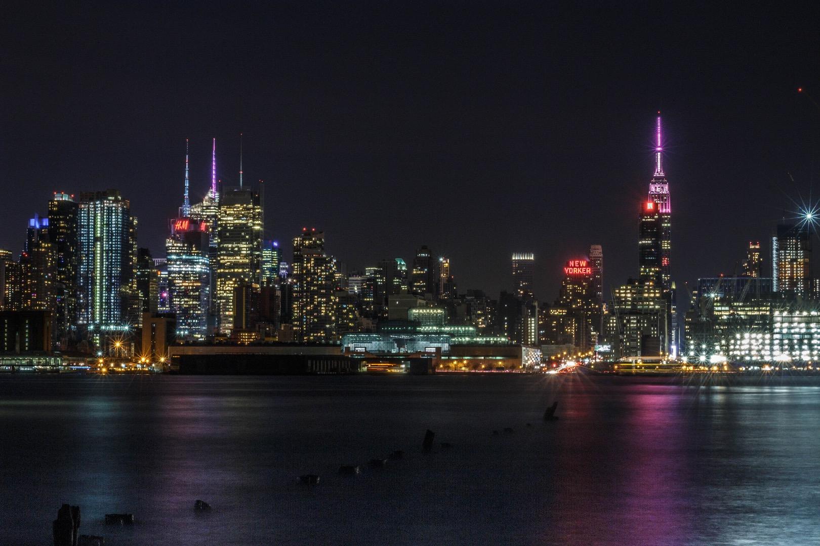 好，用户让我写一篇关于晚上梦见种蒜的文章，关键词是晚上梦见种蒜什么意思周公解梦。首先，我需要了解周公解梦的相关知识，特别是关于晚上种蒜的解释,象征,命运,事业,第1张