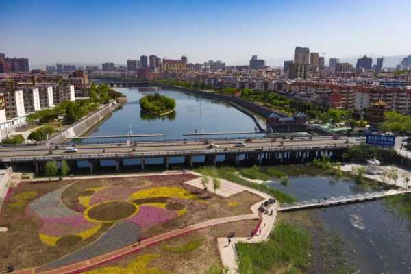 好，用户让我写一篇关于灵宝附近求签的地方在哪的文章。首先，我需要明确灵宝这个地点，可能指的是灵宝市，位于河南省。接下来，我得考虑灵宝附近有哪些地方可以求签，可能包括寺庙、道观、古建筑、自然景观等,求签,占卜,寺庙,第1张