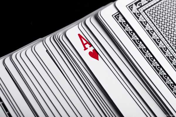 抽也能算命?牌的神秘力量解析,象征,希望,自我,第1张 抽也能算命?牌的神秘力量解析,象征,希望,自我,第1张