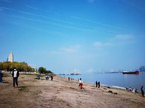 江边的类型,象征,事业,风水布局,第1张 江边的类型,象征,事业,风水布局,第1张