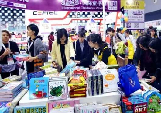 嗯，用户让我写一篇关于李宝宝怎么取名的文章，首先我需要确定标题。标题要吸引人，同时又能明确传达内容，所以李宝宝，宝宝取名背后的智慧与艺术听起来不错，既有故事性又有深度,象征,希望,宝宝取名,第1张