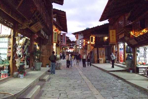 好，用户让我写一篇关于宾川算命地方叫什么村的文章。首先，我需要明确文章的标题和内容。标题已经给出是云南宾川算命村，一个充满神秘色彩的乡村，接下来是内容部分,事业,算命,吉凶,第1张