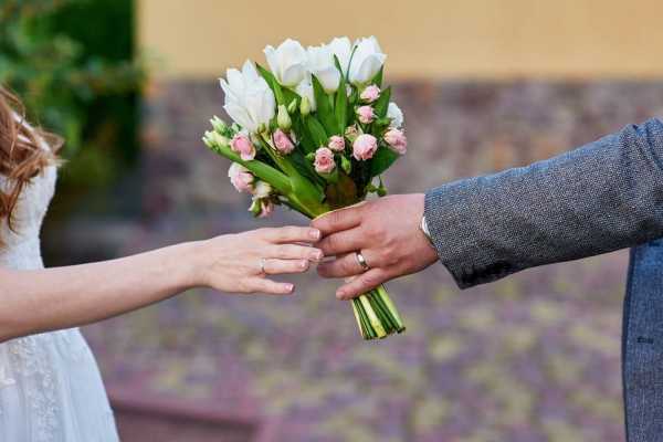 好,用户让我写一篇关于嫁给老公有什么讲究的文章,还给了标题和内容的要求。首先,我需要确定标题,要吸引人又专业。,内容要详细,不少于939个字,涵盖讲究的各个方面,象征,事业,希望,第1张 好,用户让我写一篇关于嫁给老公有什么讲究的文章,还给了标题和内容的要求。首先,我需要确定标题,要吸引人又专业。,内容要详细,不少于939个字,涵盖讲究的各个方面,象征,事业,希望,第1张