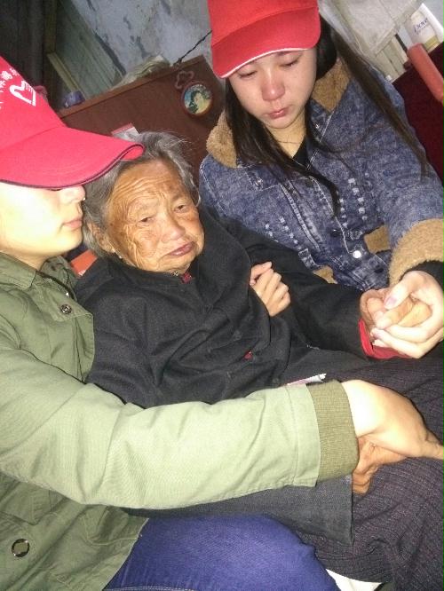 组求签，温暖与智慧的碰撞,求签,文化传承,占卜,第1张