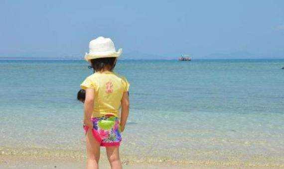 解梦他人背小孩，解读内心情感与人际关的隐喻,象征,自我,解梦,第1张