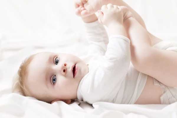 newborn baby girl name ideas for a strong and stylish little girl,第1张