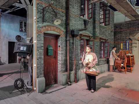 好，用户让我写一篇关于门上挂什么画好的文章。首先，我需要确定文章的标题，得吸引人又相关。，内容要详细，不少于918个字，涵盖学的基本知识，以及不同画作对家居的影响,象征,希望,气场,第1张