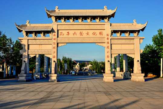 好，用户让我写一篇关于胶州算命店铺名字的文章，标题和内容都要写。首先，我需要确定标题，得吸引人又专业。可能用胶州算命店铺名字有哪些？解析与推荐这样的标题，既说明了主题，又有一定的吸引力,象征,事业,算命,第1张