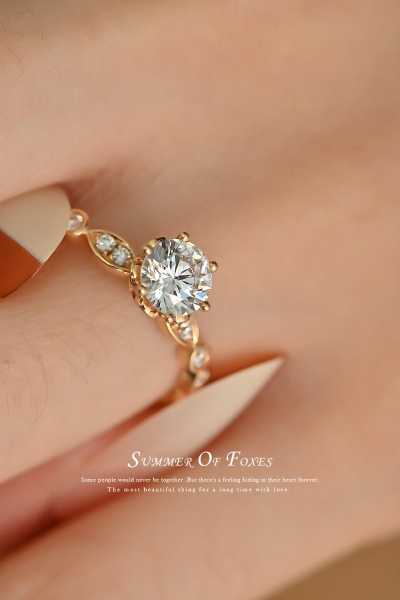 戒指风格揭秘,个性解析与吉凶分析,你的戒指风格透露了哪些命运密码?,命运,事业,挑战,第1张 戒指风格揭秘,个性解析与吉凶分析,你的戒指风格透露了哪些命运密码?,命运,事业,挑战,第1张