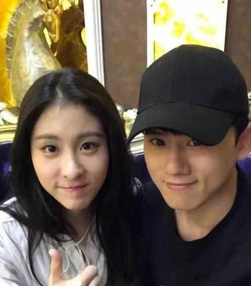 华晨雨与碧晨八字测算,揭秘命运之谜,演绎,命运,事业,挑战,第1张 华晨雨与碧晨八字测算,揭秘命运之谜,演绎,命运,事业,挑战,第1张