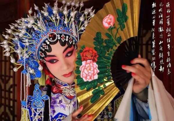 传统揭秘，床头摆放什么植物最旺运？,风水,财运,发财树,第1张