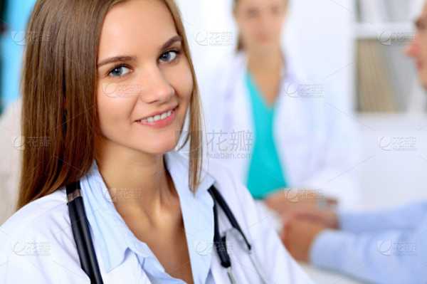 十二星座在医院中的职场表现,揭秘哪些星座适合哪些科室,象征,挑战,十二星座,第1张 十二星座在医院中的职场表现,揭秘哪些星座适合哪些科室,象征,挑战,十二星座,第1张