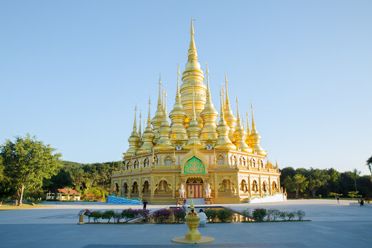 探秘景洪大佛寺,可以求签吗?揭秘古老寺庙的神秘面纱,求签,寺庙,祈福,第1张 探秘景洪大佛寺,可以求签吗?揭秘古老寺庙的神秘面纱,求签,寺庙,祈福,第1张