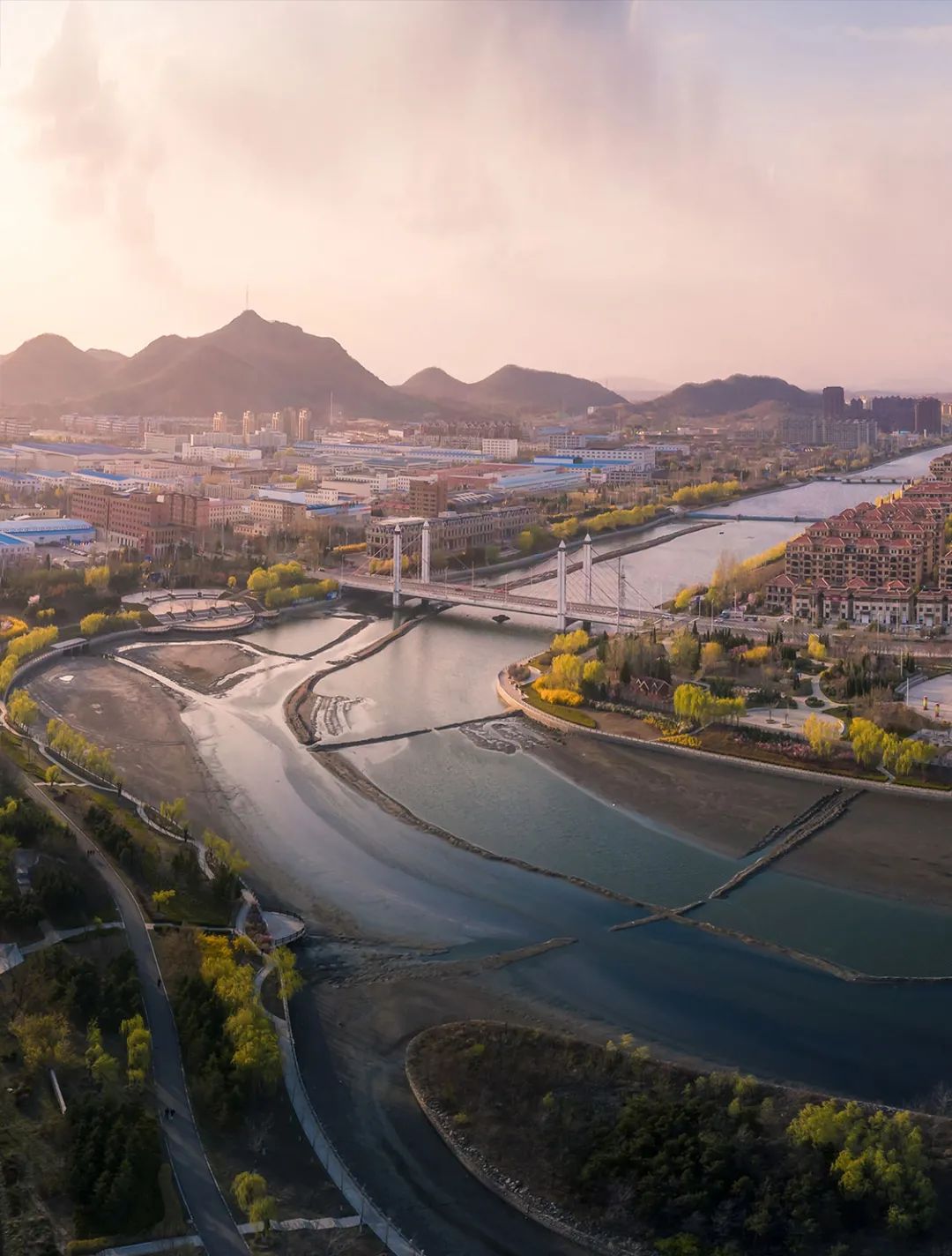 河黄道吉日吉时查询指南，掌握良辰美景，规划美好生活,象征,事业,吉时,第1张