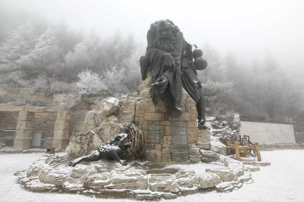 遇到野羊下山,揭秘梦境中的神秘预兆,象征,挑战,解梦,第1张 遇到野羊下山,揭秘梦境中的神秘预兆,象征,挑战,解梦,第1张