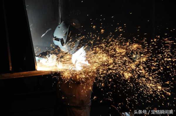 梦见电焊,揭秘电焊梦的深层含义与预兆解析,挑战,吉凶,美好,第1张 梦见电焊,揭秘电焊梦的深层含义与预兆解析,挑战,吉凶,美好,第1张