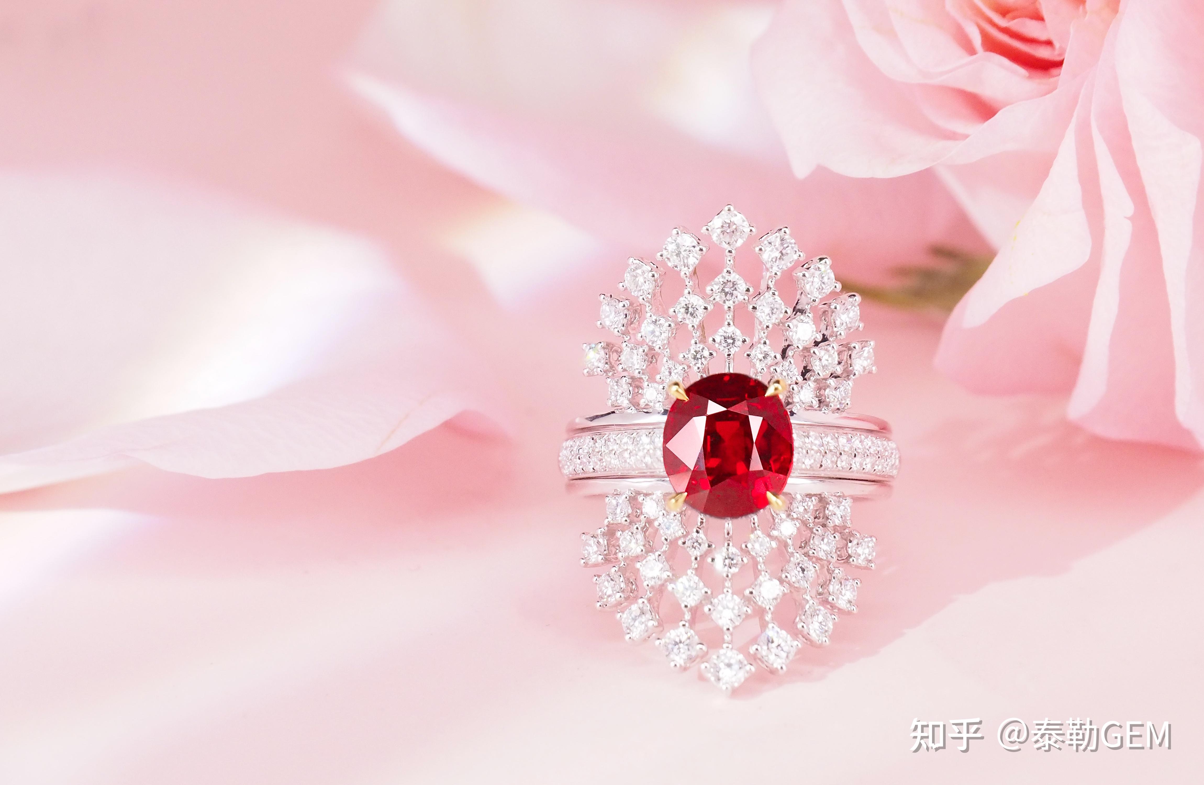 十二星座的碧玺，揭秘星座与宝石的神秘缘分,象征,命运,事业,第1张