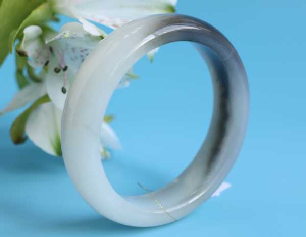 算命的人佩戴哪种玉佩最为?,象征,事业,希望,第1张 算命的人佩戴哪种玉佩最为?,象征,事业,希望,第1张