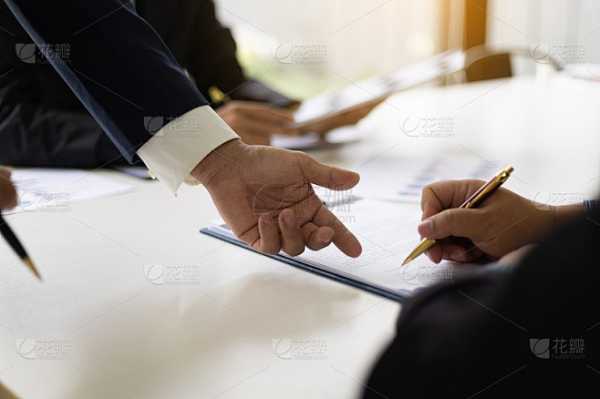 公司要求签字协议合法吗?员工权益保护与合规性探讨,求签,法律,合同法,第1张 公司要求签字协议合法吗?员工权益保护与合规性探讨,求签,法律,合同法,第1张