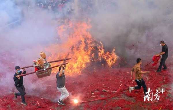 2024年烧炮仗吉时，传统习俗与现代安全的融合,吉时,与和谐,传统习俗,第1张