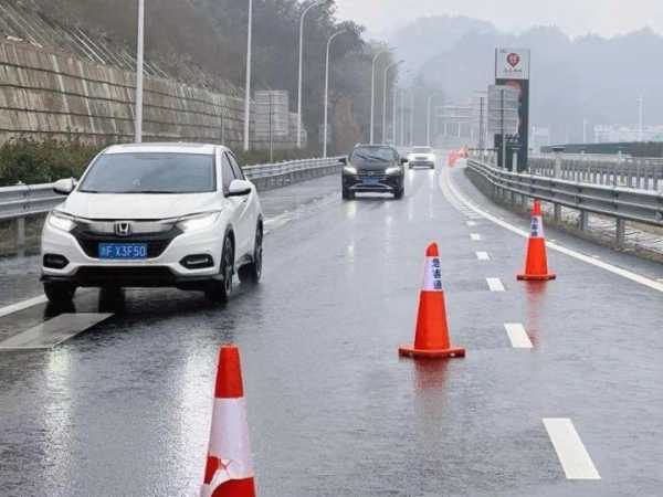 正月十六出车大吉，揭秘传统习俗中的行车时间表与指南,事业,寓意吉祥,传统习俗,第1张