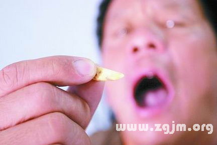 孙女做梦掉牙之谜，周公解梦揭示的奇妙寓意,象征,挑战,解梦,第1张