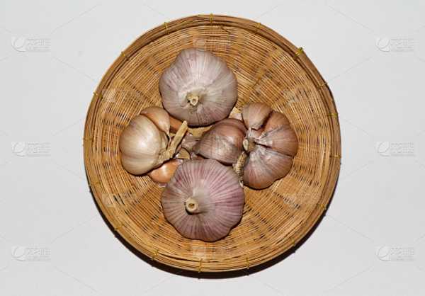 解梦揭秘，梦到大蒜的深层含义及象征意义,象征,挑战,解梦,第1张