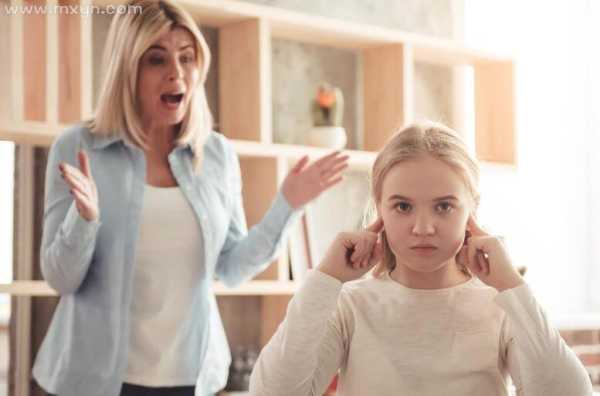 解梦，梦见跟亲人吵架的深层含义及应对策略,自我,解梦,美好,第1张