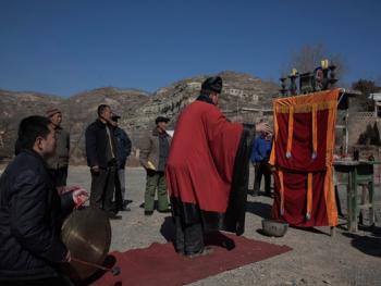 周田镇初四求签事件,一场民俗的争议与反思,求签,寺庙,引导,第1张 周田镇初四求签事件,一场民俗的争议与反思,求签,寺庙,引导,第1张