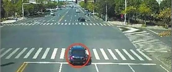 解梦,开车撞的寓意及启示,象征,挑战,自我,第1张 解梦,开车撞的寓意及启示,象征,挑战,自我,第1张