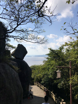 探寻涪陵法雨寺求签之谜，祈福之旅的神秘指南,求签,寺庙,祈福,第1张
