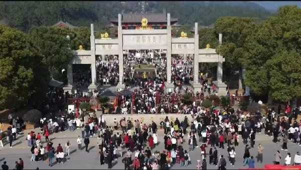 东林大佛第8签详解,解读人生转折的智慧指引,象征,挑战,美好,第1张 东林大佛第8签详解,解读人生转折的智慧指引,象征,挑战,美好,第1张